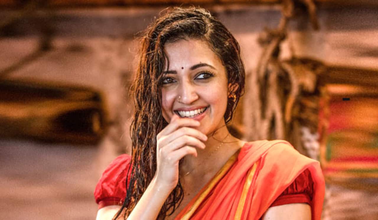 நேகா ஷெட்டியின் புதிய படம் பெதுருலங்கா 2012