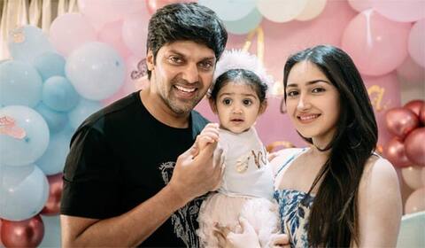 ஆர்யாவின் பிறந்த நாளில் மகளின் புகைப்படத்தை வெளியிட்ட சாயிஷா!