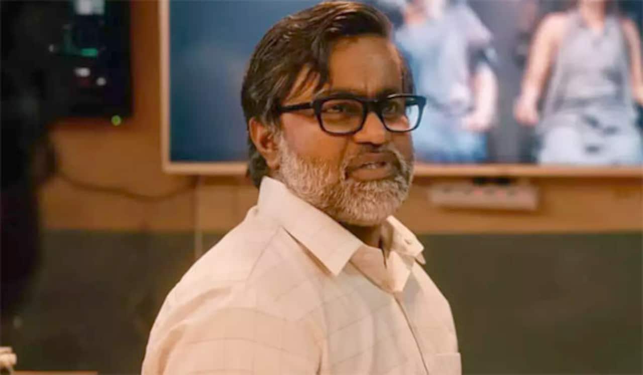 தடுக்கி விழுந்தால்….. செல்வராகவனின் அட்வைஸ் பதிவு