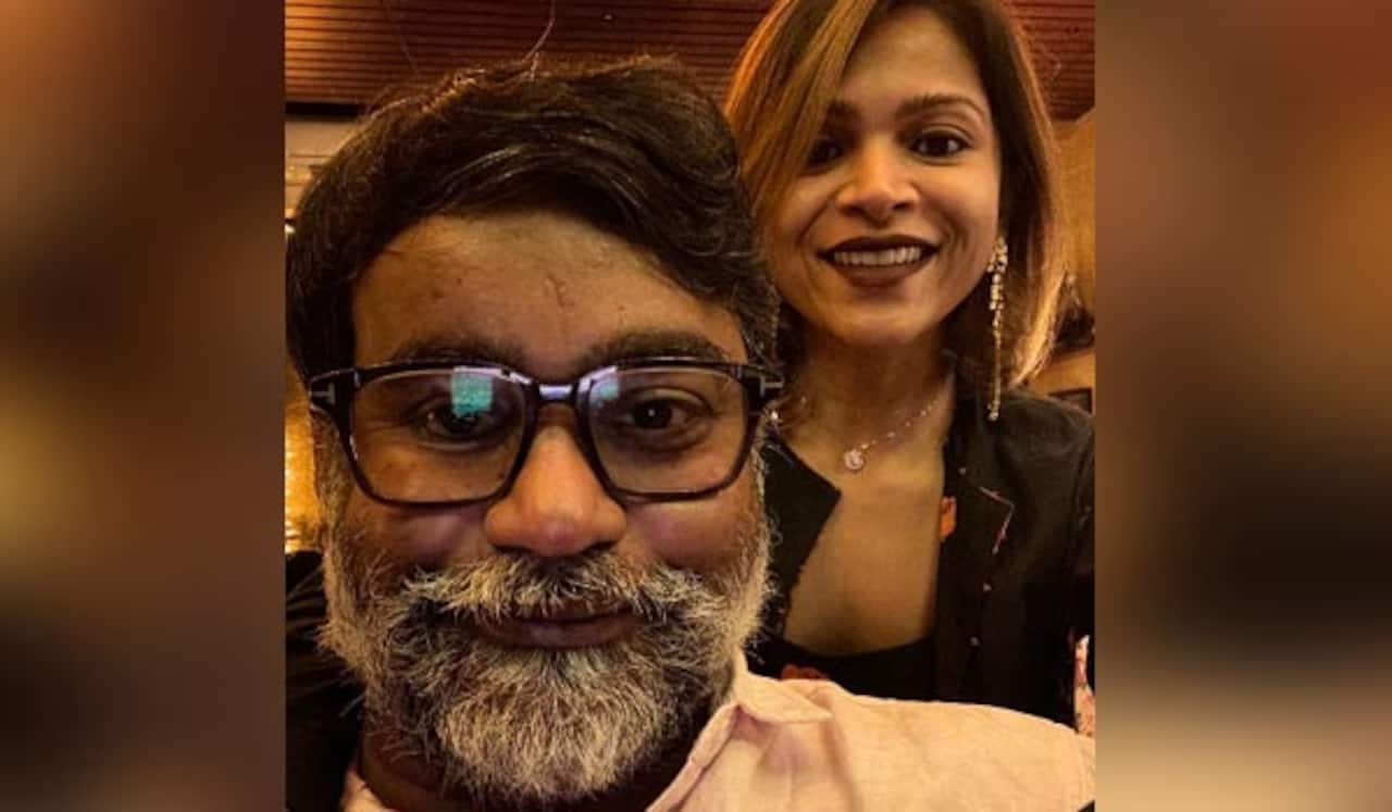 மனைவியுடன் இருக்கும் படத்தை பதிவிட்டு வதந்திக்கு முற்றுப்புள்ளி வைத்த செல்வராகவன்