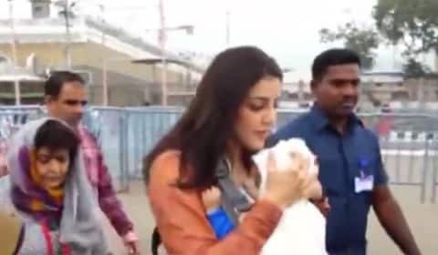 மகனுடன் திருப்பதி கோயிலில் சாமி தரிசனம் செய்த காஜல்