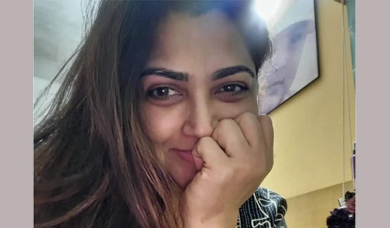 குஷ்புவிடம் மன்னிப்பு கேட்ட ஏர் இந்தியா நிறுவனம்