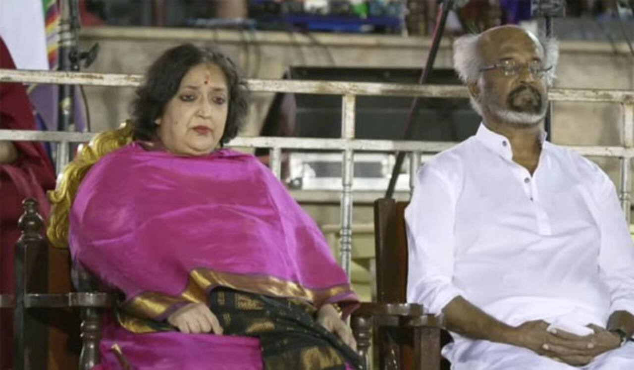 கர்நாடகாவில் மகா சிவராத்திரி விழாவில் பங்கேற்ற ரஜினி