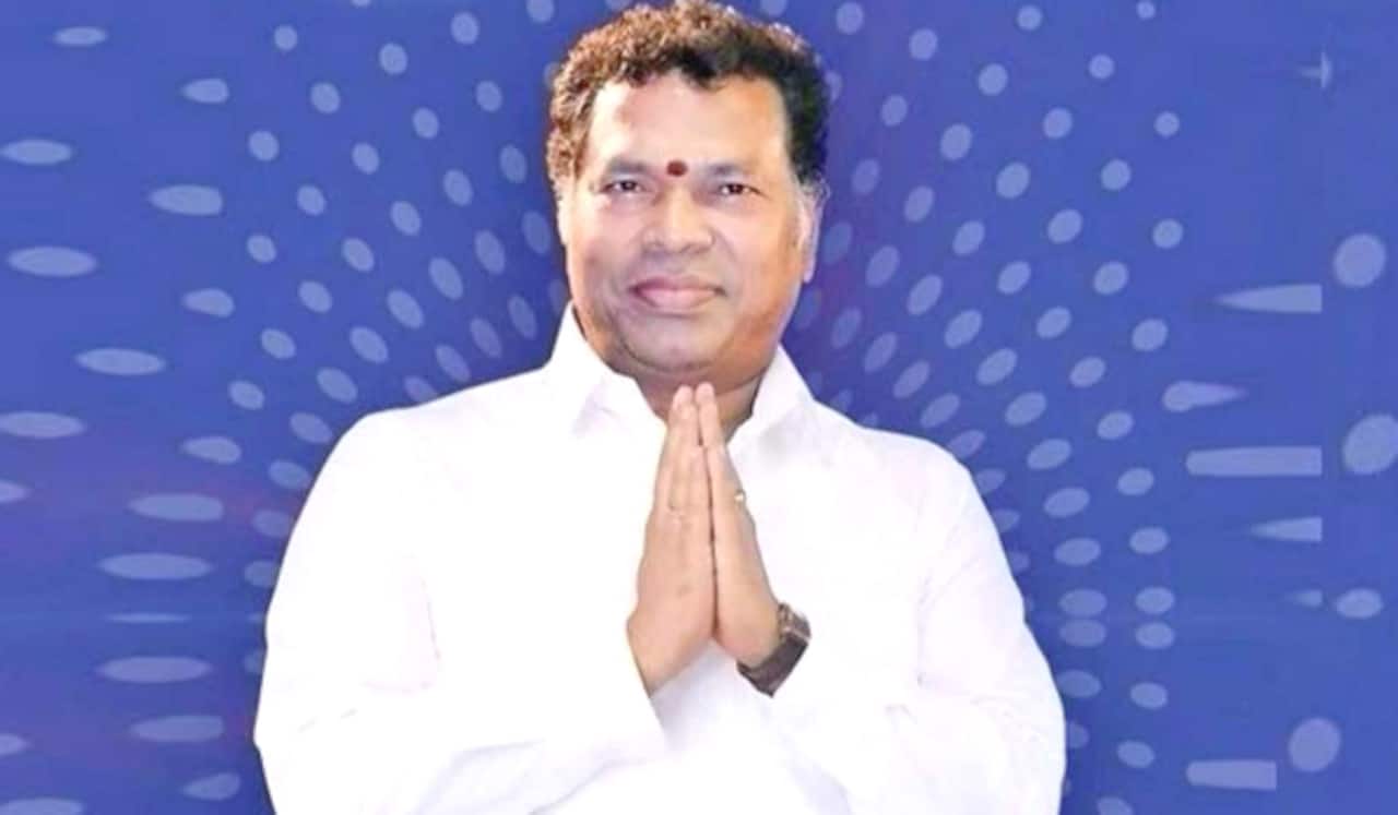 விடைபெற்றார் மயில்சாமி : உடல் தகனம் ; வழிநெடுக மக்கள் அஞ்சலி