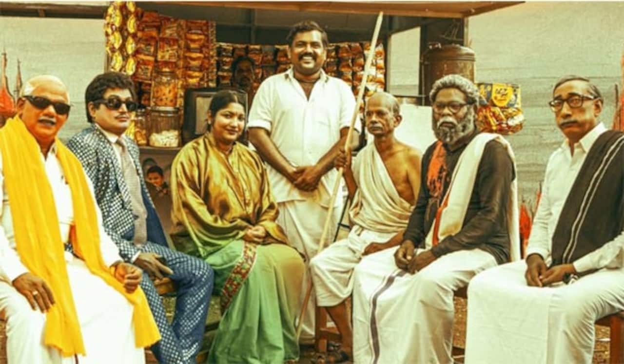 அரசியலை நையாண்டி செய்யும் பப்ளிக்