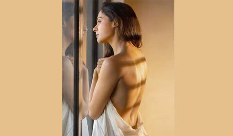 மகளிர் தின வாழ்த்து - விமர்சனத்திற்கு உள்ளான ஆண்ட்ரியாவின் புகைப்படம்