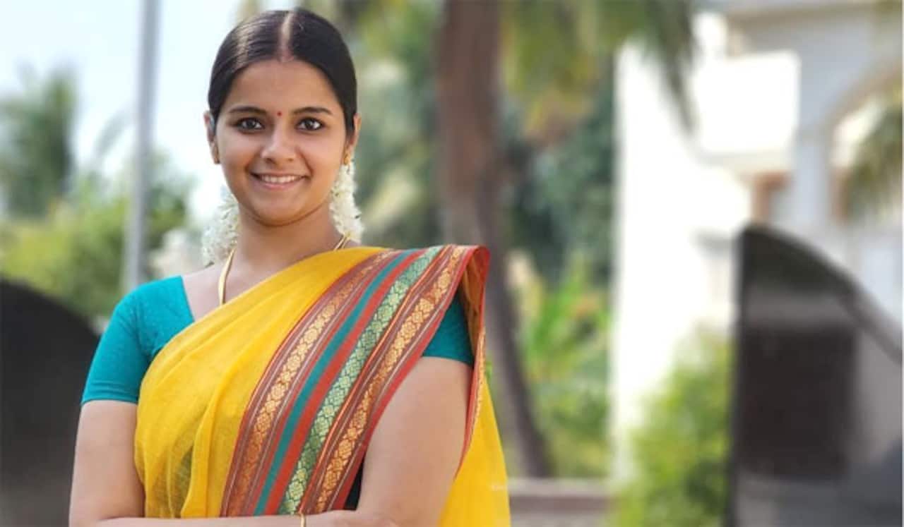 நிஜ வாழ்க்கையில் ஆயிரம் குணசேகரன்கள் : எதிர்நீச்சல் போட சொல்லும் ஹரிப்ரியா