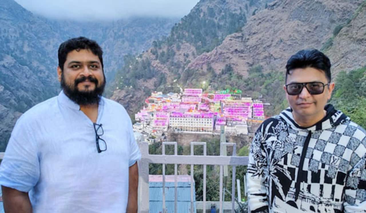 ஆதி புருஷ் வெற்றிக்கு வைஷ்ணவி தேவி கோவிலில் சிறப்பு வழிபாடு
