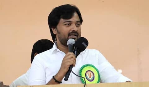 அரசியலுக்குள் நுழைந்த லொள்ளு சபா ஜீவா!