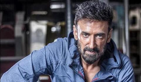 மூளையை கழற்றி விட்டுத்தான் தென்னிந்திய படங்களில் நடிப்பேன்: ராகுல் தேவ்