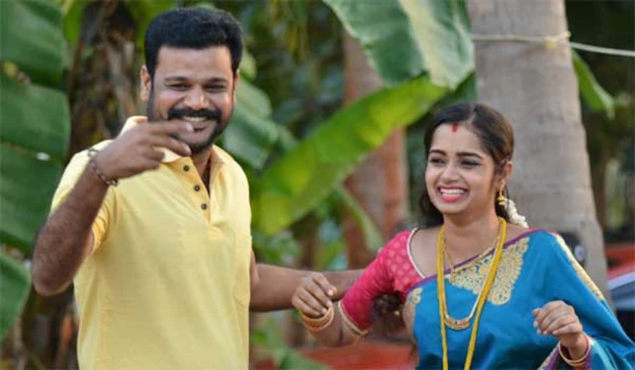 நடிகராக அறிமுகமான பாடலாசிரியர்