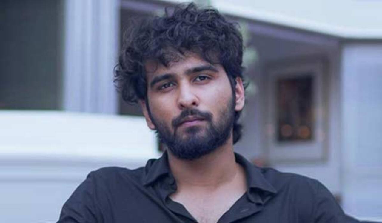 சீனியர் நடிகர்களை அவமதிக்கும் விதமாக செட்டில் இருந்து வெளியேறிய சர்ச்சை நடிகர்