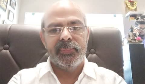 தயாரிப்பாளர் வி.ஏ.துரைக்கு மருத்துவ உதவி செய்த ராகவா லாரான்ஸ்!