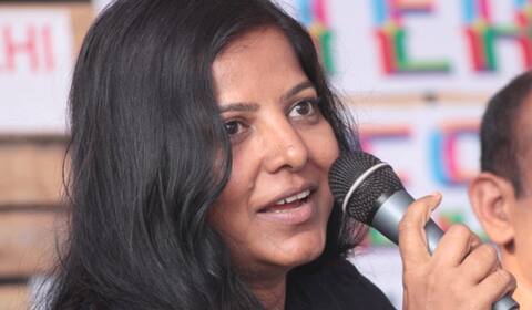 இந்து கடவுளை அவமதித்த விவகாரம்: லீனா மணிமேகலை மீதான வழக்குகள் டில்லிக்கு மாற்றம்