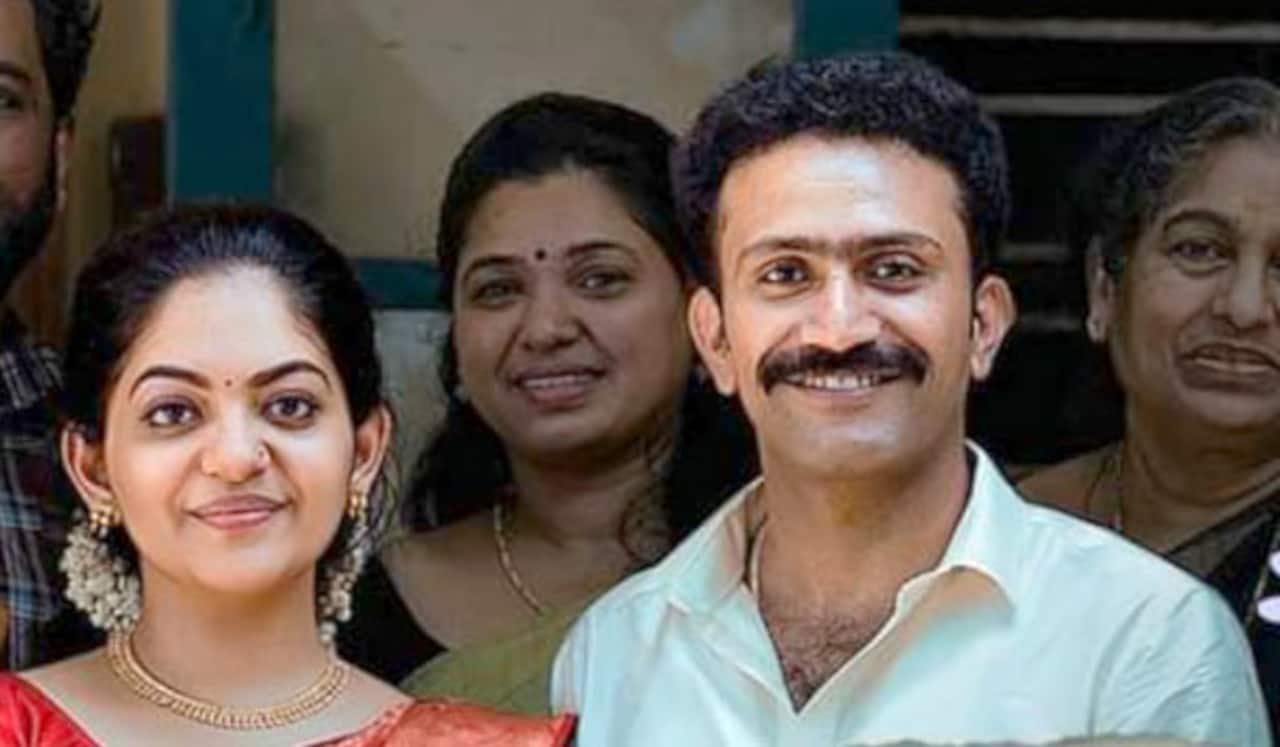 யாரோ ஒருவரிடம் தான் குழந்தை வளர வேண்டும் : தசரா வில்லன் நடிகர் ஓபன் டாக்