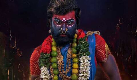 புஷ்பா-2 லுக்கில் நவீன்: கலாய்க்கும் நெட்டிசன்கள்