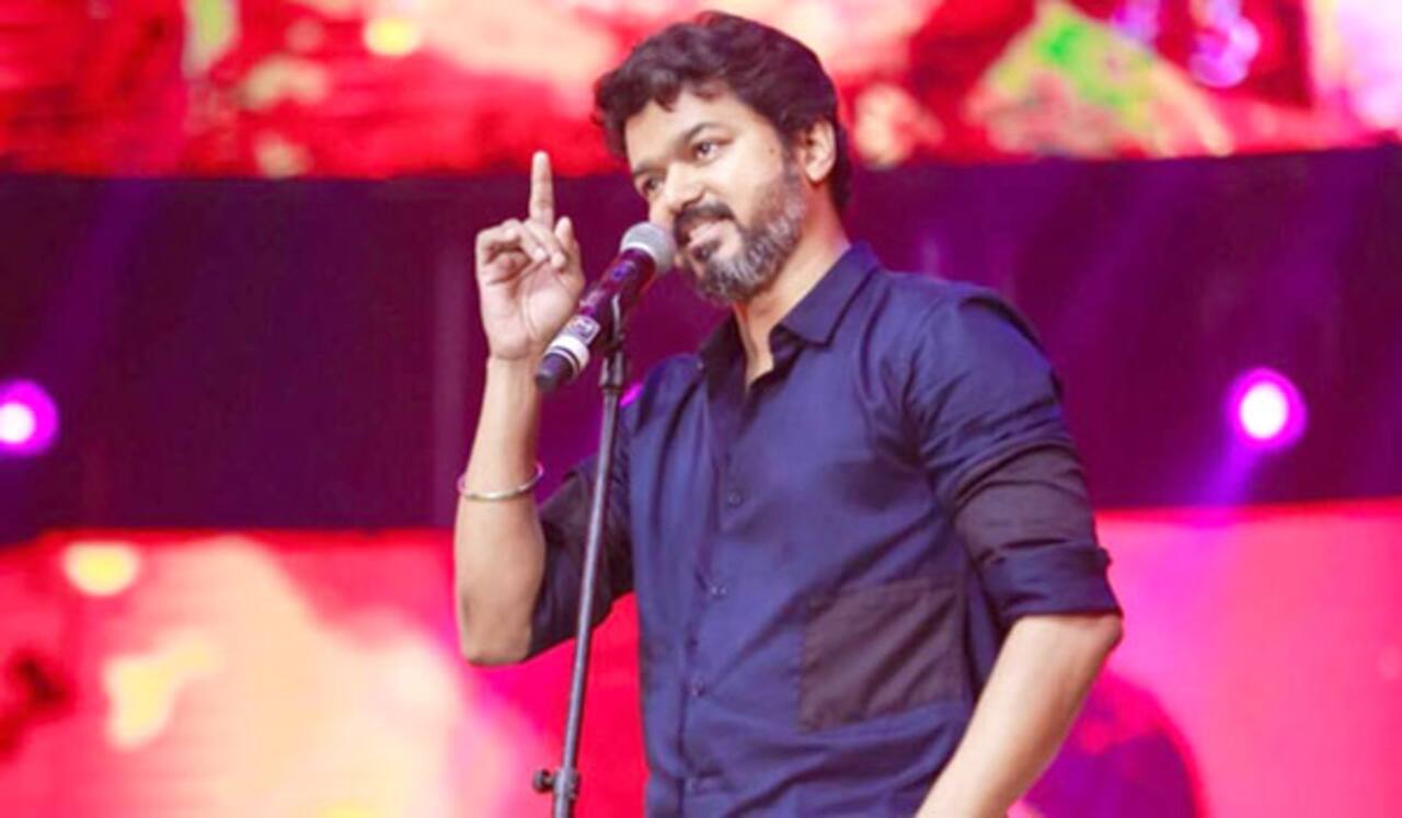 அரசியலுக்கு அச்சாரம்: வாக்காளர் விபரங்களை திரட்டும் விஜய்