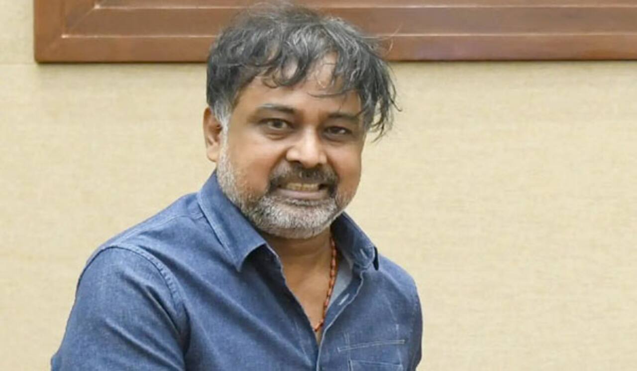 லிங்குசாமியின் சிறை தண்டனை நிறுத்தம்