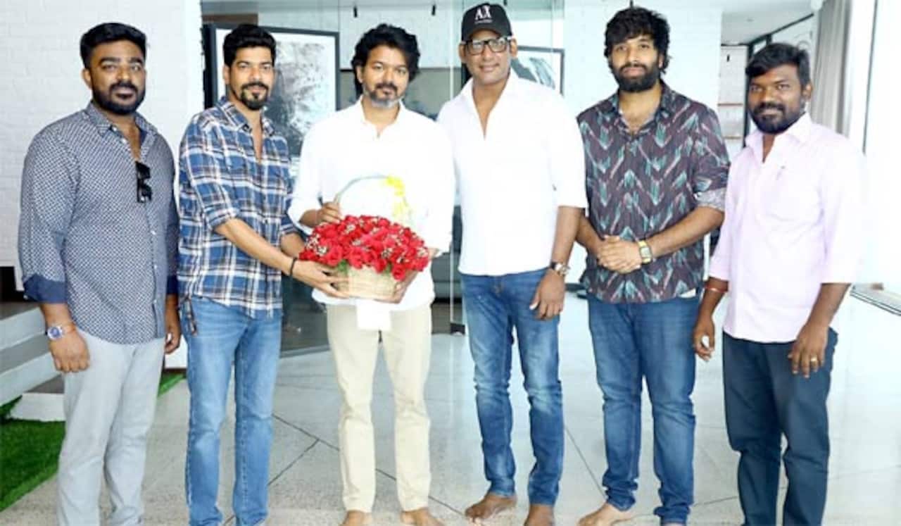 ‛மார்க் ஆண்டனி படத்தின் டீசரை பார்த்து பாராட்டிய விஜய்