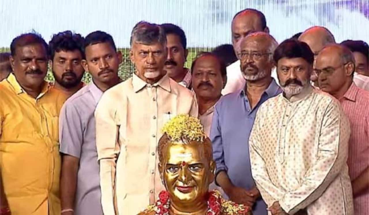 என்.டி.ஆர்.,நூற்றாண்டு விழா : நடிகர் ரஜினி பங்கேற்பு