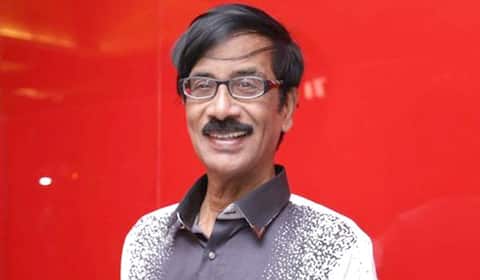 நடிகர் மனோபாலா உடல் தகனம்: ஏராளமானோர் அஞ்சலி