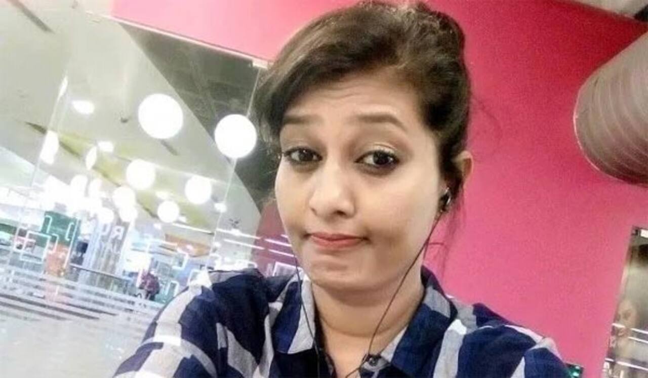 நிலானிக்கு மக்கள் இயக்கமா? - மீண்டும் பப்ளிசிட்டி ஸ்டண்ட்டா