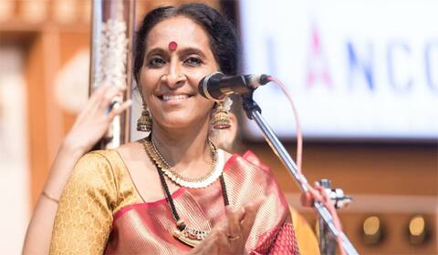 அனைவரது  பிரார்த்தனையால் குணமடைந்து வருகிறேன் : பாடகி பாம்பே ஜெயஸ்ரீ தகவல்