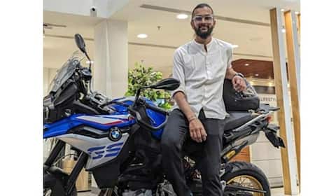 15 லட்சம் மதிப்புள்ள பிஎம்டபிள்யூ பைக்கை பரிசாக கொடுத்த அஜித்