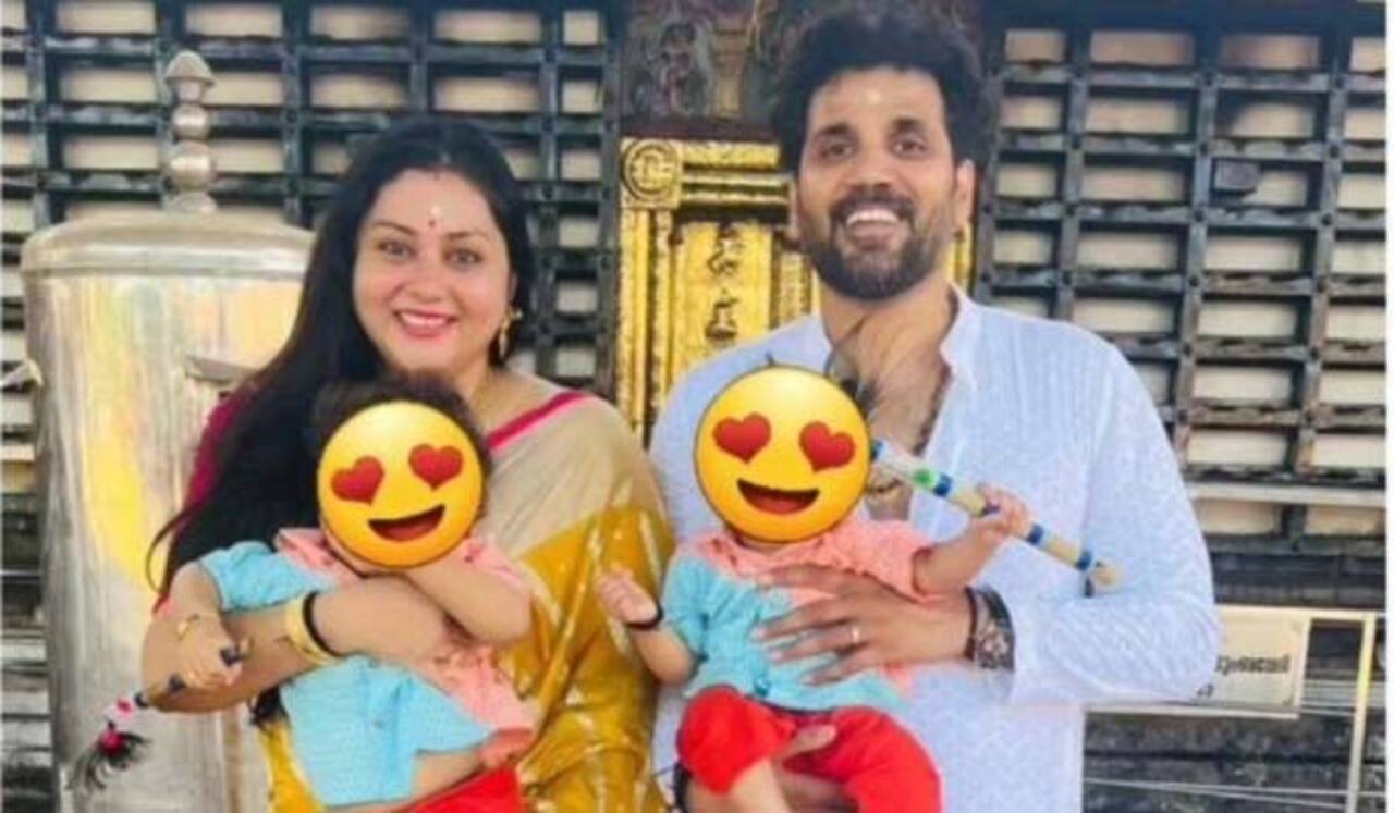 குழந்தைகளுக்கு ஒரு வயது நிறைவு ; அம்பலப்புழா கோவிலில் பிரார்த்தனை செய்த நமீதா