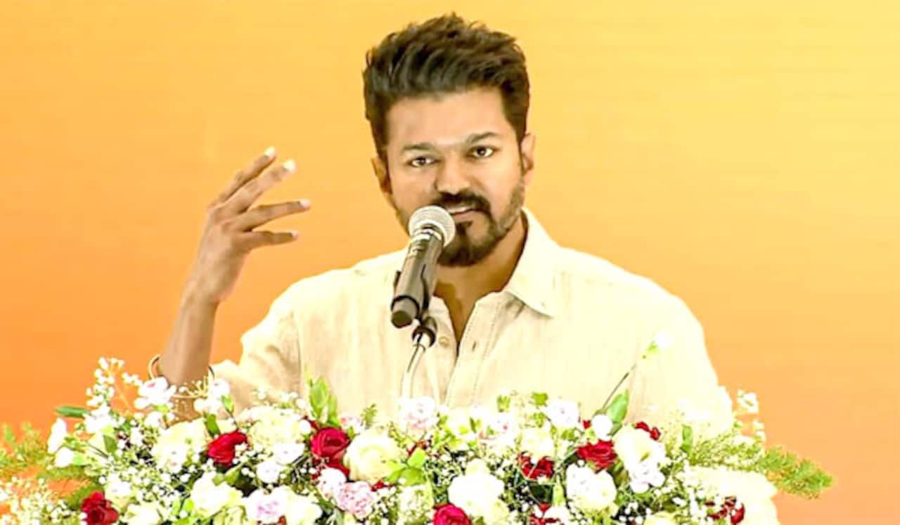 மக்கள் இயக்க நிர்வாகிகளுடன் நாளை விஜய் ஆலோசனை கூட்டம்