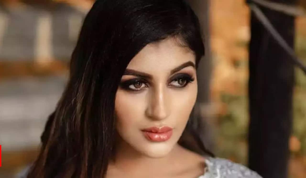 விபத்து வழக்கு : யாஷிகா கோர்ட்டில் ஆஜர்