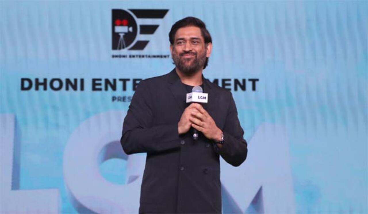தயாரிப்பிலும் தடம் பதிப்பாரா தோனி ?