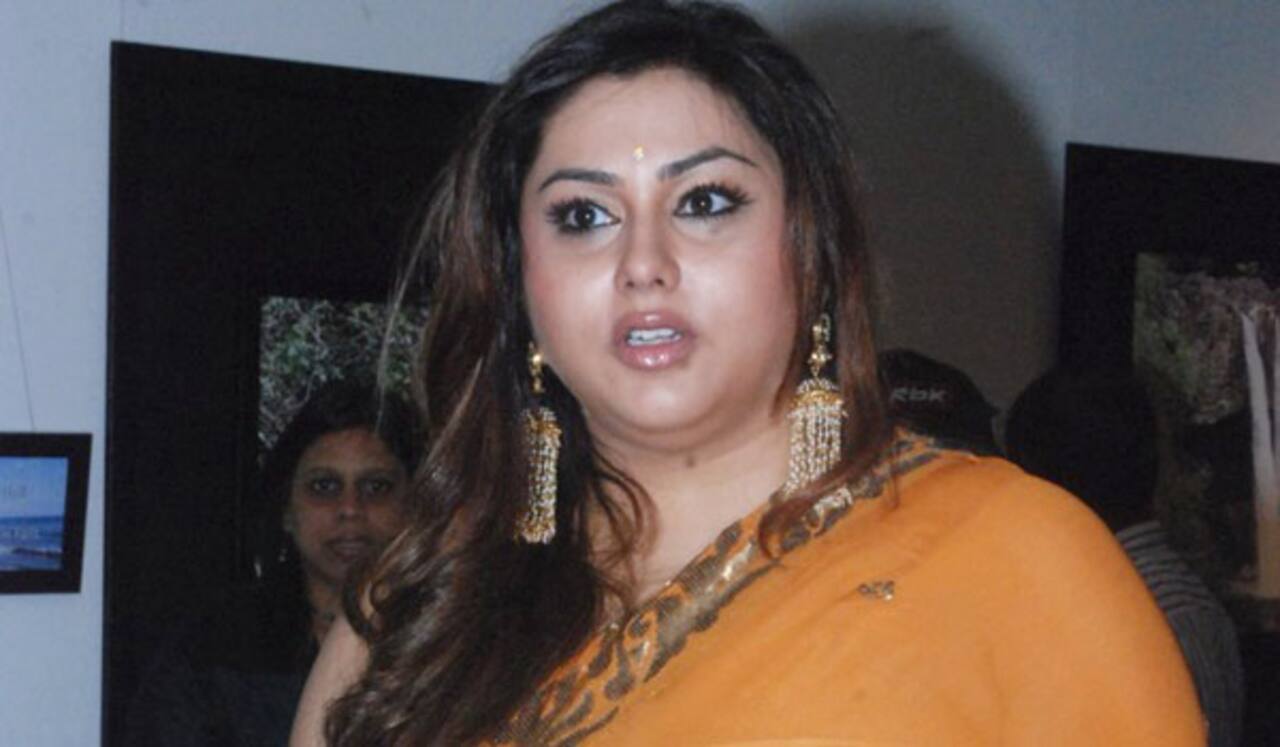 நமீதா நடத்திய போட்டோ சூட் : மீண்டும் ரீ-என்ட்ரியா?