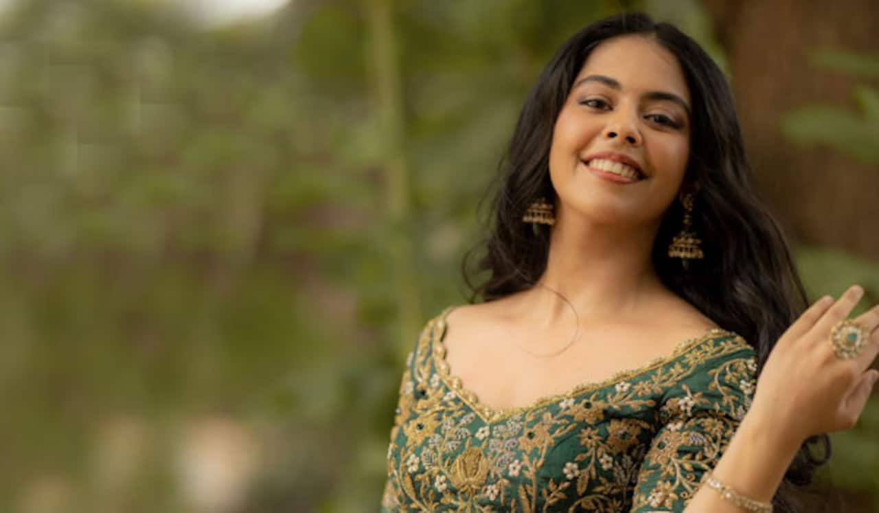 நடிகை ஆன பைலட்