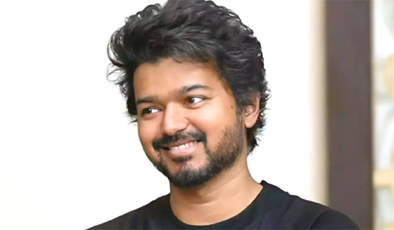 இரட்டை வேடத்தில் நடிக்கும் விஜய்?