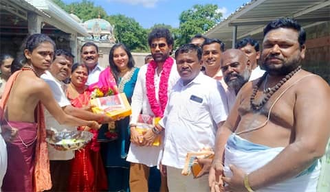 சென்னிமலை முருகன் கோவிலில் நடிகை நமீதா கணவருடன் தரிசனம்