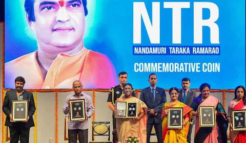 என்.டி.ராமராவின் உருவம் பொறித்த 100 ரூபாய் சிறப்பு நாணயம் : ஜனாதிபதி வெளியிட்டார்