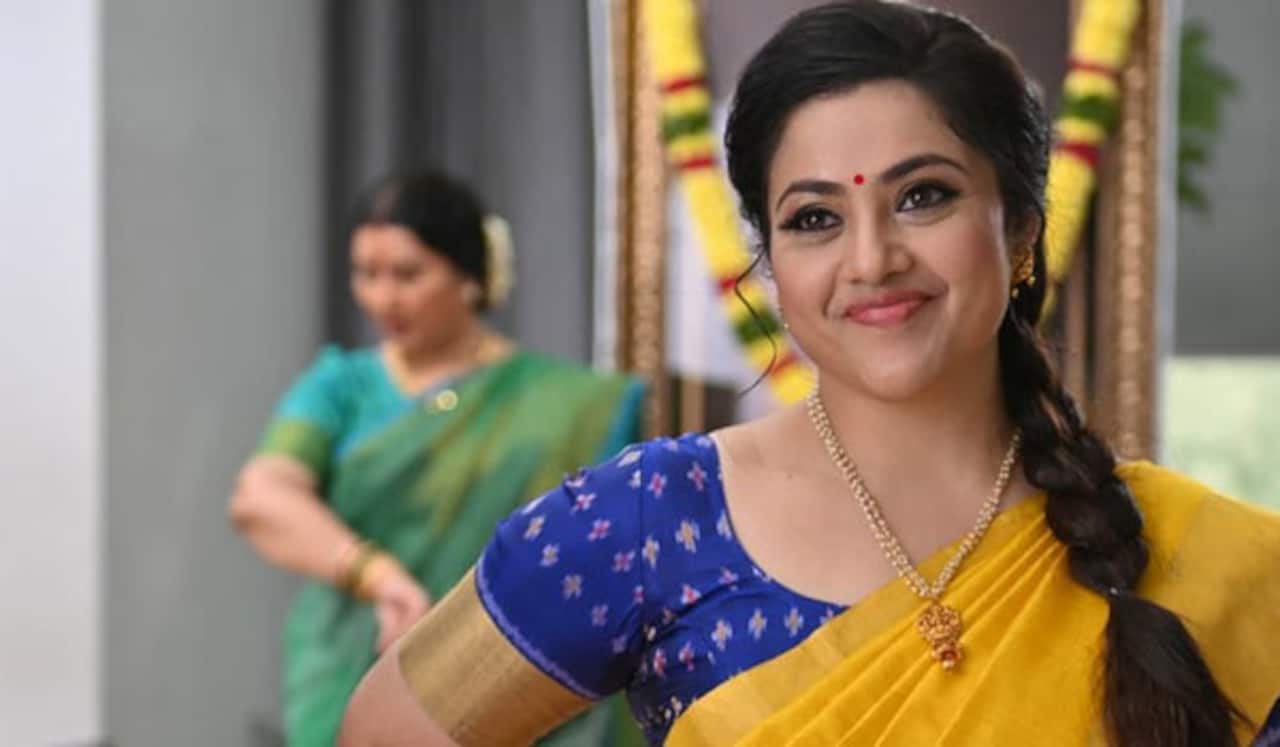 கணவர் மறைவுக்கு பிறகு மீண்டும் நடிக்க வந்தார் மீனா