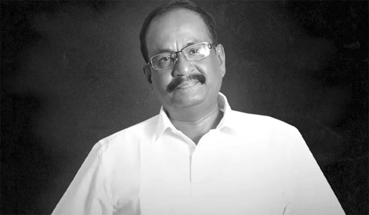 சொந்த ஊரில் நடிகர் மாரிமுத்துவின் உடல் தகனம்