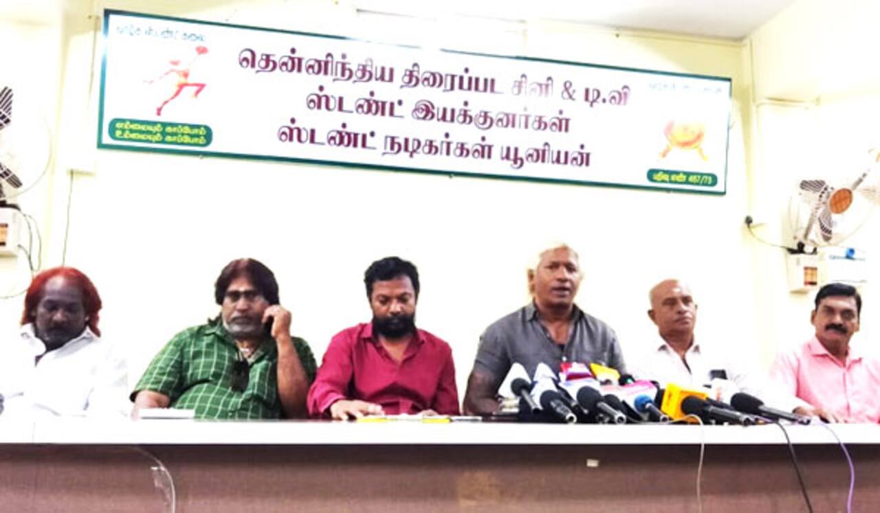 சண்டை கலைஞர்களை தேர்வு செய்கிறது யூனியன்