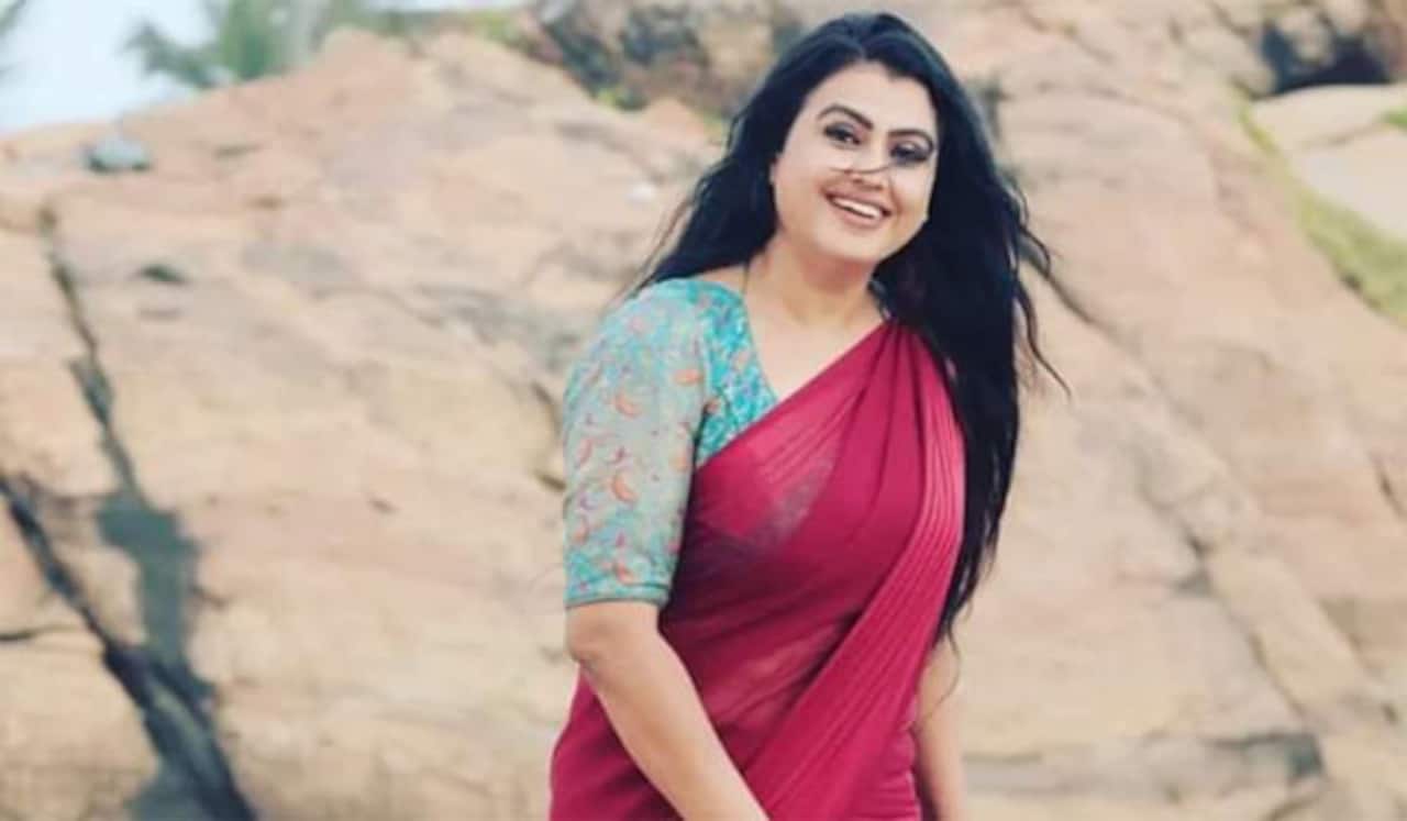 கவர்ச்சி நடிகை பட்டத்தால் திருமணமே நடக்கவில்லை : சோனா வேதனை