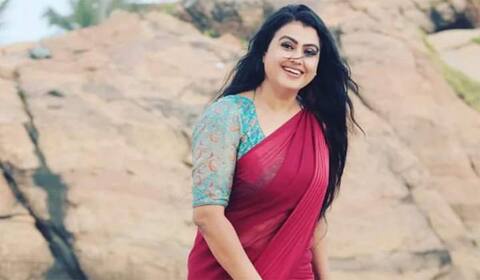 கவர்ச்சி நடிகை பட்டத்தால் திருமணமே நடக்கவில்லை : சோனா வேதனை