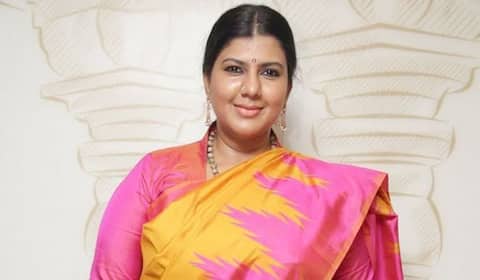 சோசியல் மீடியா வக்கிரமாக இருக்கிறது : ஸ்வர்ணமால்யா