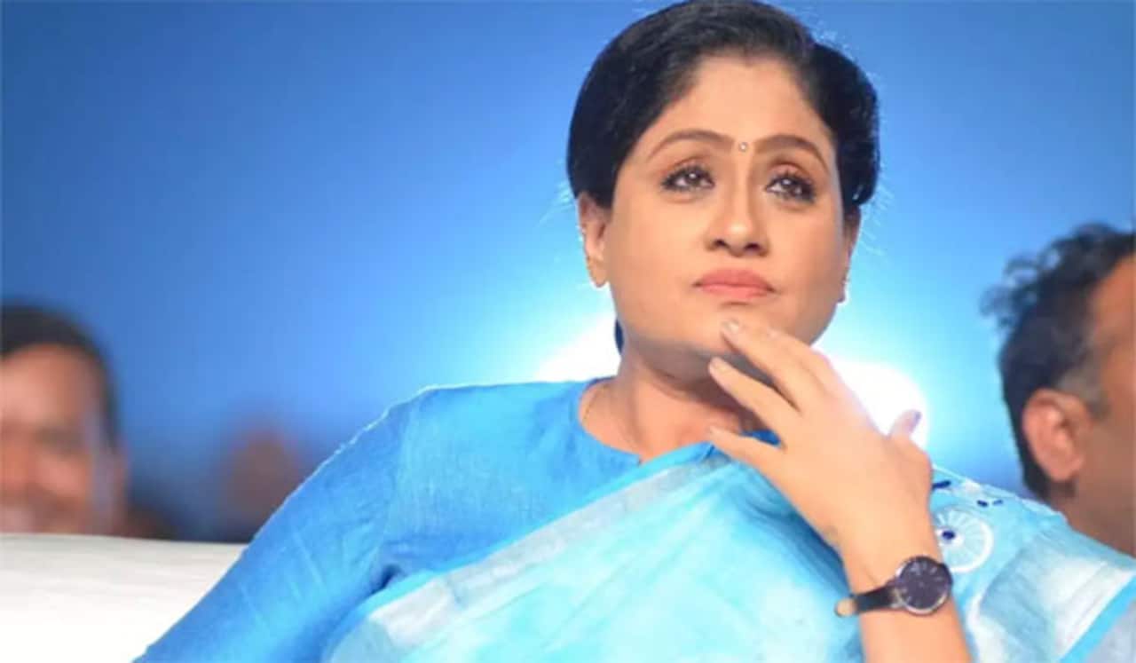 மீண்டும் கட்சி மாறும் விஜயசாந்தி