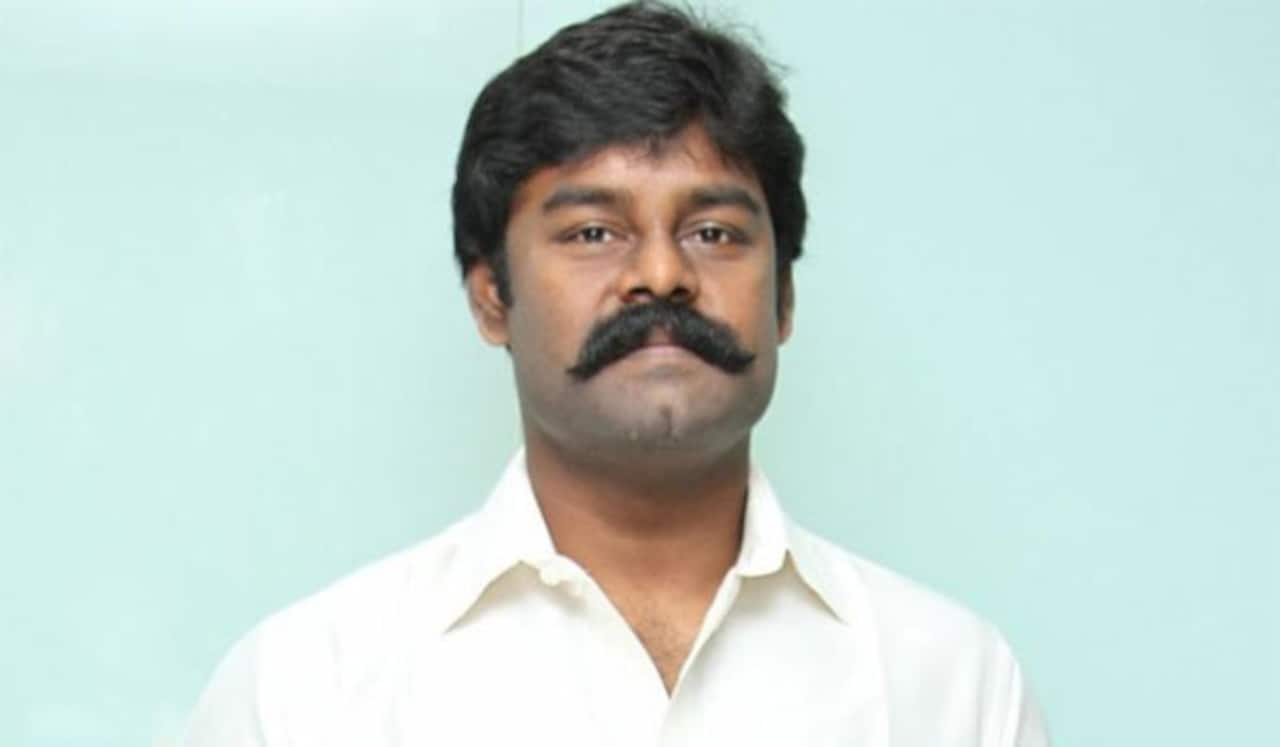 வெளிநாட்டில் தலைமறைவாக இருந்த ஆர்.கே.சுரேஷ் டிசம்பர் 10ல் நாடு திரும்புகிறார் : கோர்ட்டில் தகவல்