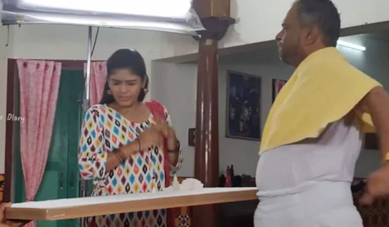 முதல்நாளே அடிவாங்கிட்டேன் : ஹேமா