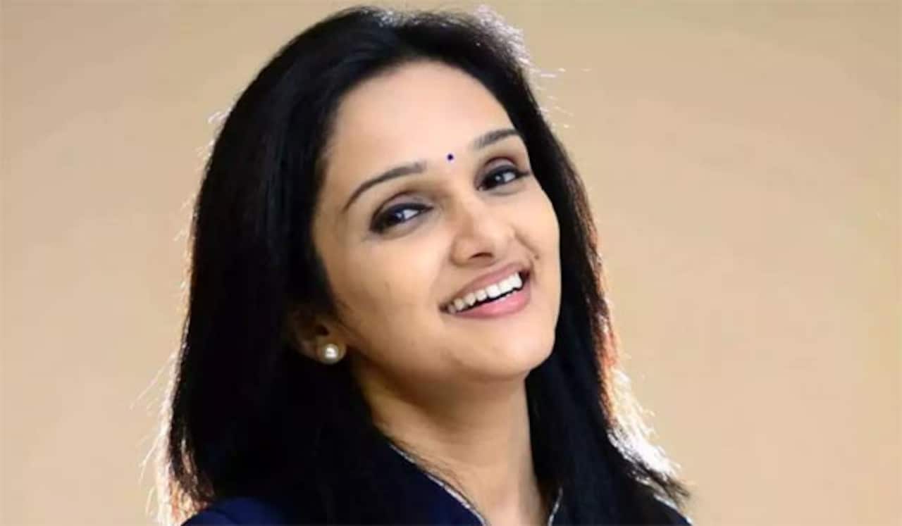 மீண்டும் பெரிய திரைக்கு திரும்பிய ஜோமோல்
