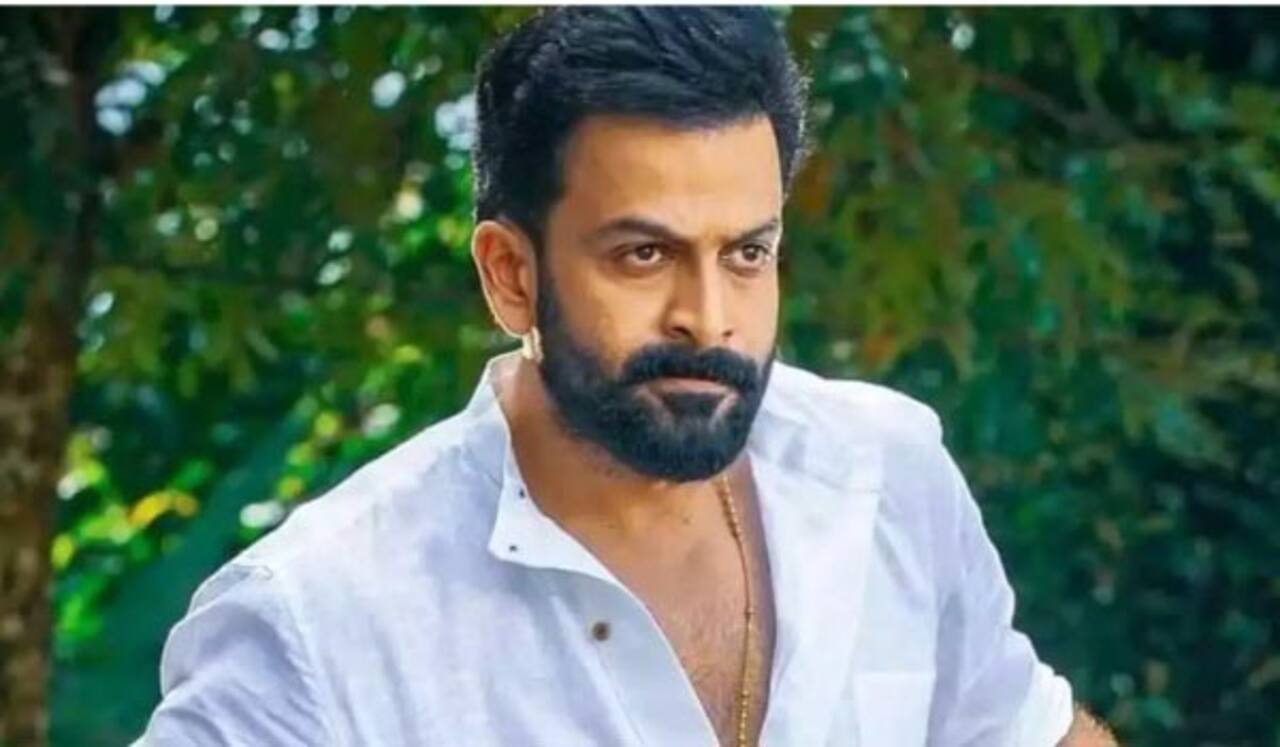 பிரித்விராஜ் படத்திற்காக குருவாயூர் கோவில் செட் அமைப்பதை தடுத்த நகராட்சி அதிகாரிகள்
