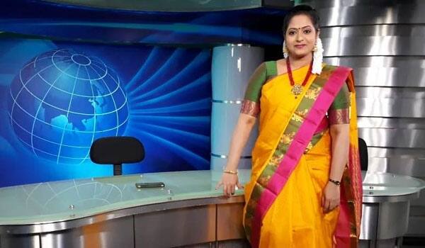 பிரேமி வெங்கட் நியூஸ் ரீடராக இருந்தாரா?