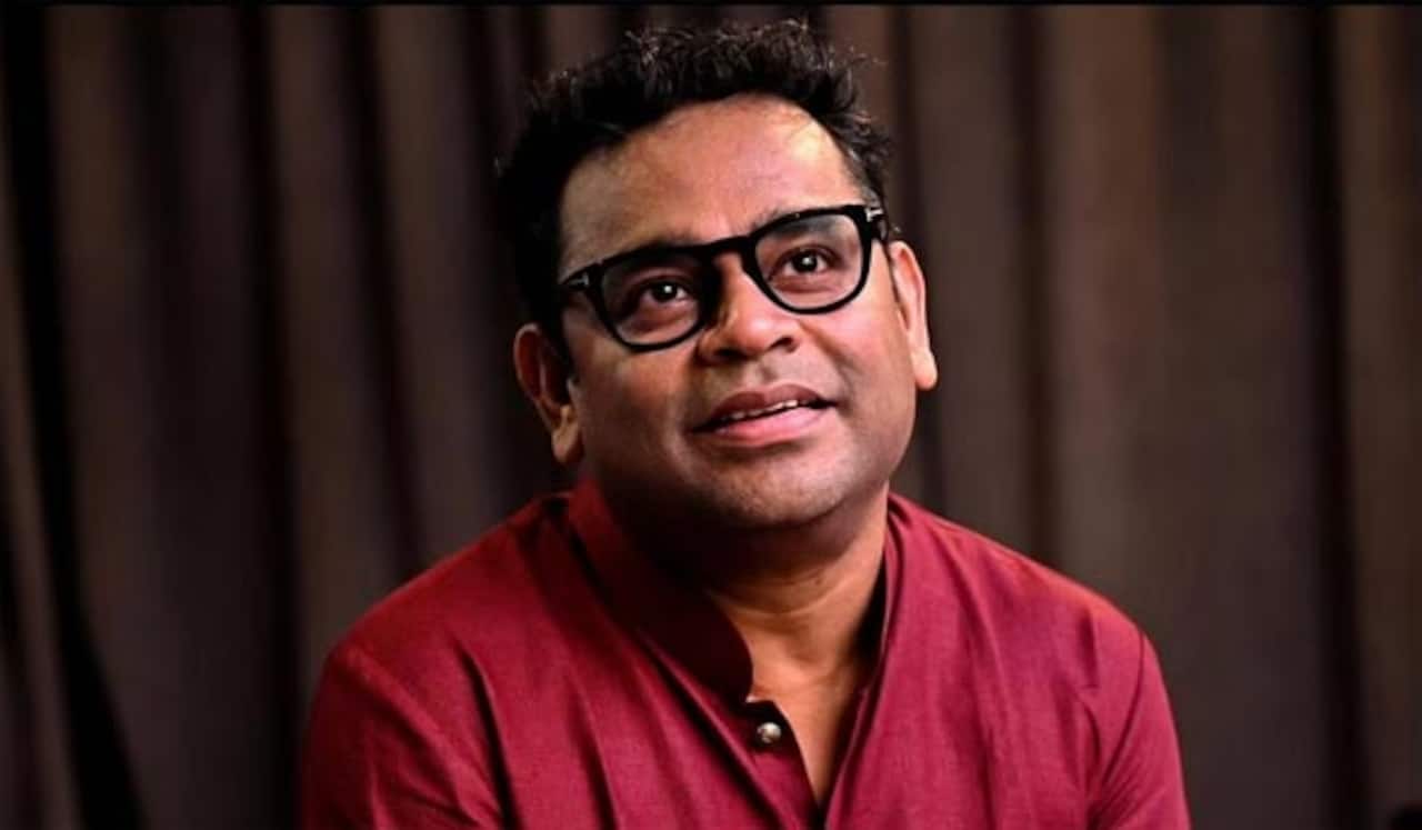 தாத்தாவின் பாடலை சிதைத்து விட்டார்: ஏ.ஆர்.ரஹ்மான் மீது வங்க கவிஞர் பேரன் குற்றச்சாட்டு